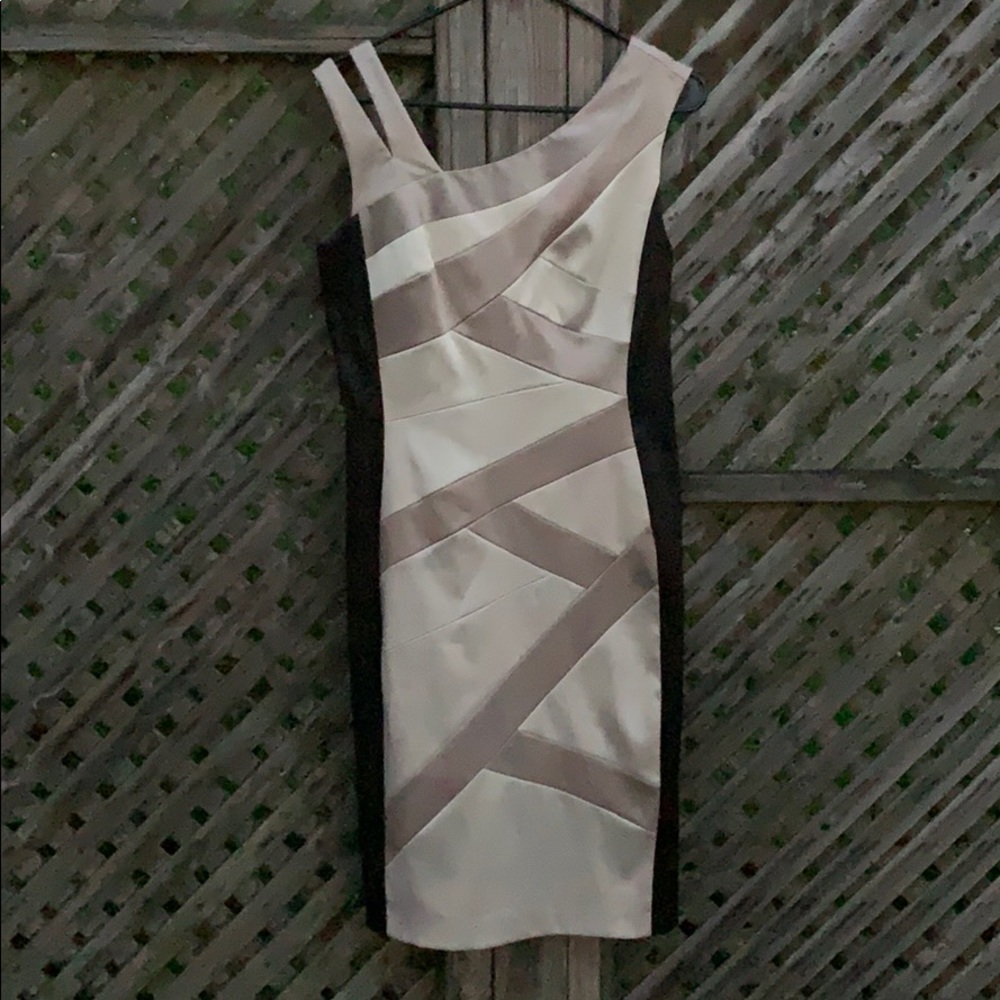 Elegant Shoulder detail evening dress